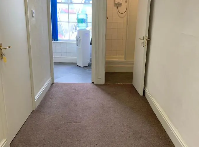 The Eden Private ホテル